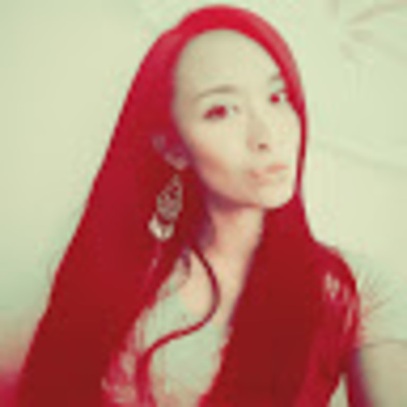 Meet your Posher, Erica - Picture 1 of 1